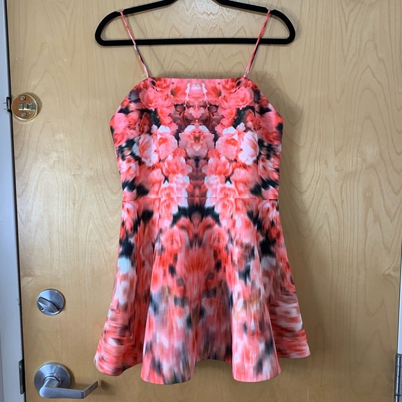 Finders Keepers Talk Is Cheap Floral Mini Dress - Picture 5 of 16